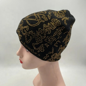 Gorro de invierno de diamantes para mujer de alta calidad, gorro de punto cálido hecho a mano a la moda con diamantes de imitación, gorro de punto Jacquard - Product Image 2