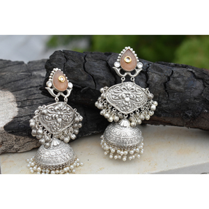 Pendientes de aro grandes estilo ghungro, diseño nuevo, tradicional, hechos a mano, con aspecto de plata, de latón con incrustaciones de piedras, para niñas y mujeres. - Product Image 2