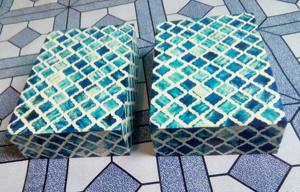 Boîtes à bijoux en résine noire et blanche incrustée, sculpture d'ange faite à la main, décoration de maison et de bureau pour une décoration élégante, en provenance d'Inde, à vendre - Product Image 6