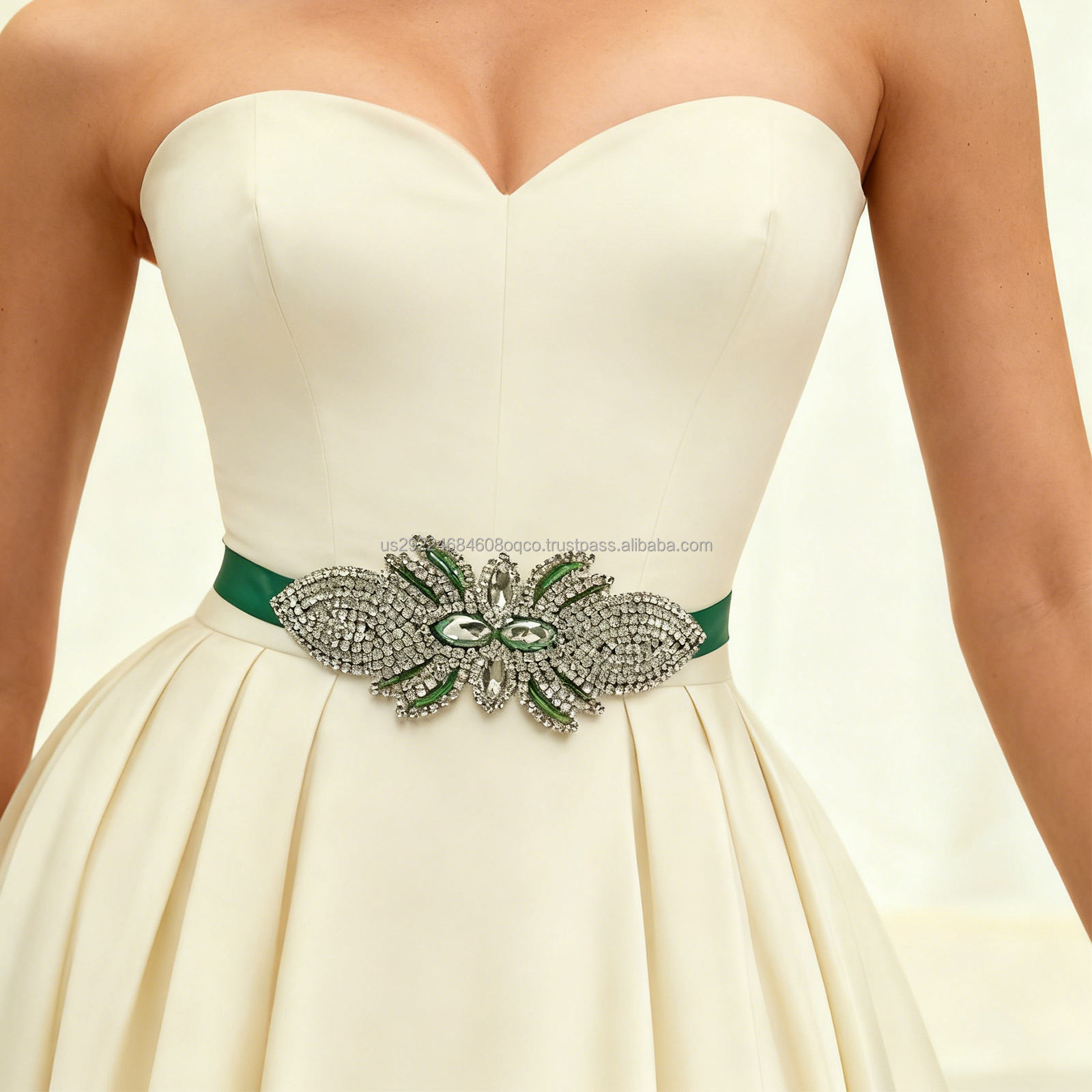 สีเขียว