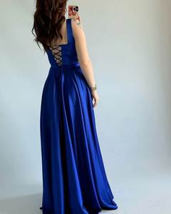 Brilla con elegancia de satén con cada estilo-Vestido de satén reversible para bodas y Diwali diseñado para hacerte sentir radiante - Product Image 4