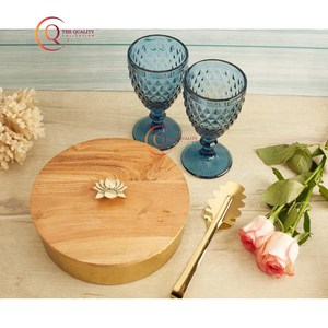 En bois avec couvercle à fleurs en or Élégant et durable, la casserole ronde en métal parfaite pour tous les repas et fournitures d'occasion - Product Image 2