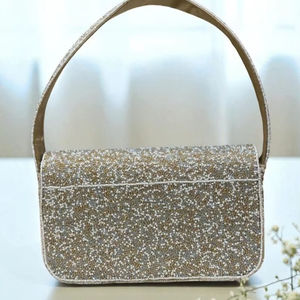 Sacs à bandoulière en coton perlé faits à la main, style classique, pour les fêtes, mode estivale, HUSSAIN CRAFTS Inde, design personnalisé en soie - Product Image 1