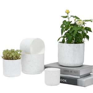 Florero de hierro acabado en polvo al por mayor para boda, hogar, decoración de hotel, logotipo personalizado hecho a mano, diseño industrial de tendencia - Product Image 1