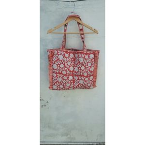 Bolso Tote Acolchado de Algodón con Cierre Abierto para Mujer, Bolso de Lona Hecho a Mano con Logotipo Personalizado y Decoración de Cadena para Uso Diario en Invierno - Product Image 5