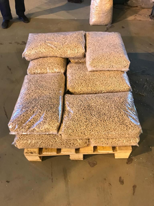 Pellets de Madera de Pino Natural, Briquetas de Biomasa, Combustible de Aserrín Prensado para Cocinar y Calderas - Product Image 4