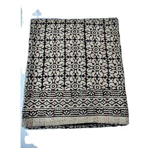 Nueva llegada de lujo indio Kantha edredón de algodón hecho a mano con estampado de bloque de mano negro tamaño Queen ropa de cama para uso doméstico - Product Image 1