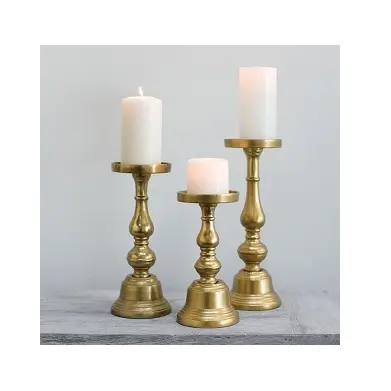 Sıcak satış dekoratif demir altın rengi toz kaplama mum sopa standı ferforje altın standı masa mumluk