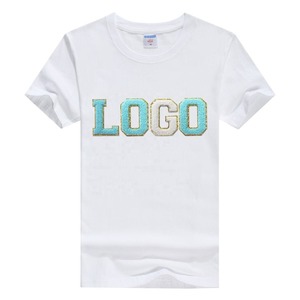T-shirt pour homme en polyester, col rond, coupe classique, anti-rétrécissement, avec logo personnalisé, étiquette privée, patch en chenille et lettres brodées, style décontracté ou professionnel. - Product Image 4