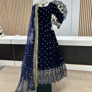 VESTIDO DE TRABAJO DE SECUENCIA DE BORDADO DE TERCIOPELO PESADO DE ÚLTIMO DISEÑADOR - Product Image 1