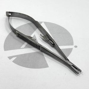 Pinzas profesionales de acero inoxidable Castroviejo para perforaciones de labret, con agarre seguro, tamaño 1.2mm 1.6mm, longitud 5.5 pulgadas - Product Image 1