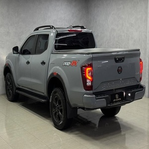 Nissan Frontier PRO-4X 3.8L V6 4WD 2023 en Alta Demanda - Product Image 2
