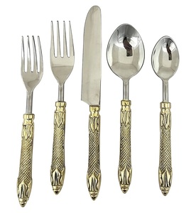 Ensemble de couverts en acier inoxydable durables couverts en or avec argenterie plaque miroir ustensiles de mariage réutilisables - Product Image 4