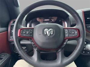 Camioneta Rebel 1500 2025 de Bajo Kilometraje, Transmisión Automática de 8 Velocidades, Motor 5L I6 - Product Image 3