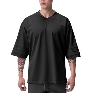 T-shirt surdimensionné en coton T-shirt noir à demi-manches Col en V T-shirts surdimensionnés pour hommes - Product Image 5
