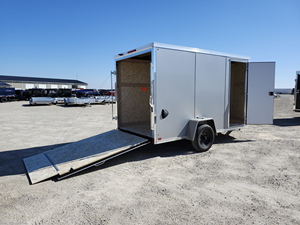 Remorque de transport fermée 6x12 2026 Cross, en PolyCore .080, hauteur intérieure 78 pouces, remorque utilitaire à essieu simple, porte rampe en V pour le transport de marchandises - Product Image 5