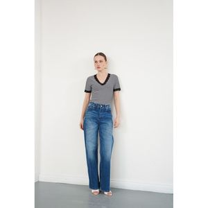 Camiseta al por mayor con cuello y puños de guipur y cuello en V - [object Object] - Product Image 3
