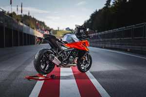 KTMs 1390 Super Duke GT MEILLEURE VENTE - Product Image 5