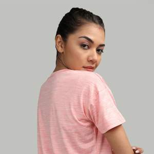 เสื้อยืดฟิตเนสแบบแห้งเร็วของผู้หญิง-นุ่มและใส่สบาย-เหมาะสำหรับการออกกำลังกายการวิ่งและกิจกรรมลำลอง - Product Image 2