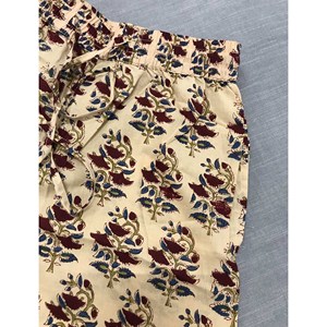 กางเกงขาสั้นผ้าฝ้ายพิมพ์ลายบล็อก 100% - เอวกลาง ระบายอากาศได้ดี สไตล์กางเกงขายาว - ไซส์เล็ก - Product Image 1