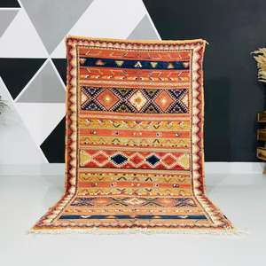 พรมโมร็อกโกแท้ ทำมือจากขนสัตว์ ลายเบอร์เบอร์แบบดั้งเดิม สไตล์วินเทจและโมเดิร์น สำหรับตกแต่งบ้าน - Product Image 1