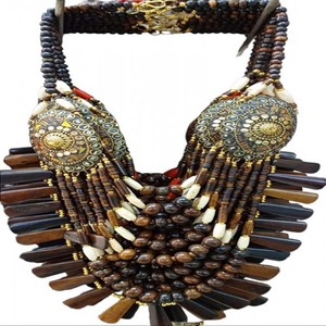 Collar de cuentas de hueso de estilo étnico hecho a mano, bisutería de moda de la India, venta completa en línea, 2017 para regalos - Product Image 1
