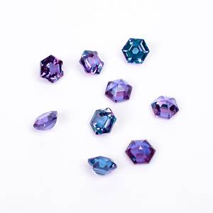 Alexandrite Hexagon Shape Color Changing Gemstone Pierre de naissance de juin Pierre précieuse naturelle en vrac pour la fabrication de bijoux Nouvelle taille calibrée - Product Image 3
