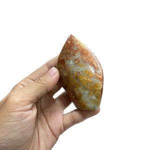 Figura de Ángel de Jaspe Maligano Natural Tallado y Pulido de 7.5 cm, Amuleto de Amor Feng Shui con Grabado - Product Image 4