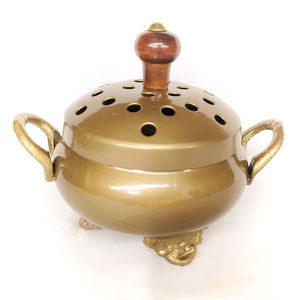 Meilleur design de bonne qualité Brûleur d'encens de forme ronde à revêtement d'or de taille personnalisée avec poignée latérale Produit unique Utilisation à domicile - Product Image 4