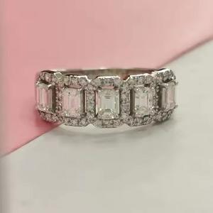 Conjunto de anillo de diamante de corte esmeralda moissanita Original 925 anillo de novia de plata sólida media eternidad banda de boda conjunto de bisel elegante - Product Image 1