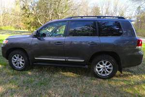 Auténtico bien usado 2021 Toyotaaass Land Cruiser - Product Image 2