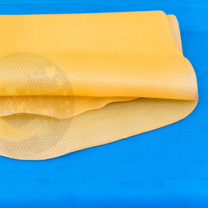 RSS3/RSS1 Matière première nervurée fumée de qualité supérieure, usine Ngoc Chau, résistante à l'usure, pour chaussures, de qualité médicale, ignifuge - Product Image 1