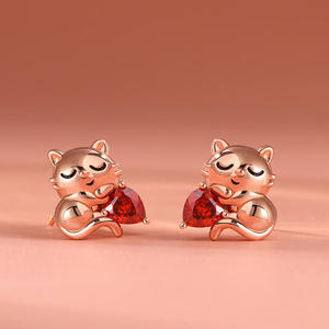 Boucles d'oreilles fines en argent sterling Jeulia Hug Me Sweet Sleeping Cat Heart Cut - Product Image 4