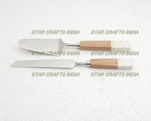 Juego de cuchillo y servidor de acero inoxidable para hornear en casa de lujo, herramientas para pasteles, rebanador de pala con decoración de resina, mango de resina/madera - Product Image 3