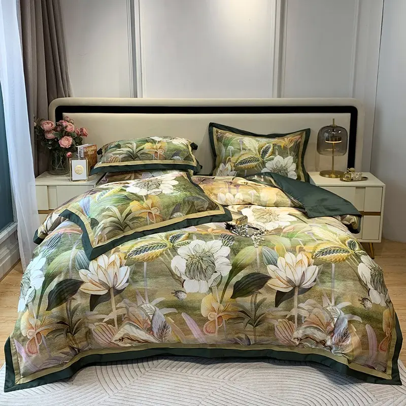 Set di lenzuola standard senza compromessi: verdi lussureggianti e fiori nei boschi creano un tranquillo esportatore di tessuti per la casa