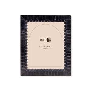 Marco DE FOTOS ondulado negro de 25x30 cm, diseño elegante para mostrar tus imágenes favoritas - Product Image 1