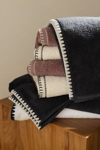Serviette de bain de luxe en coton turc, serviette moelleuse à points de dobby, lavable en machine, pour la maison - Product Image 1