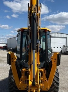 Chargeuse-pelleteuse hydraulique d'occasion JCB 3CX15 en bon état, excavatrice sur pneus importée d'origine à vendre en stock - Product Image 2