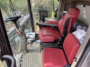 รถเกี่ยวข้าว Case IH 9250 ปี 2022 มือสอง ผสานพลังการเก็บเกี่ยวและความมีประสิทธิภาพที่เหนือชั้นเข้ากับเทคโนโลยีมอเตอร์ปั๊มและเครื่องยนต์ขั้นสูง - Product Image 5
