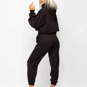 ชุดออกกำลังกายแบบลำลองของผู้หญิงอินเทรนด์ชุดผ้าฝ้าย100% ระบายอากาศสีทึบเสื้อครอปกางเกงวอร์ม - Product Image 2