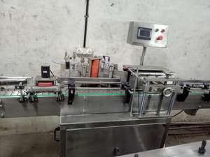 Machine de remplissage liquide entièrement automatique de qualité supérieure à entraînement servo avec écran tactile, utilisée pour les produits chimiques et cosmétiques, à vendre - Product Image 6