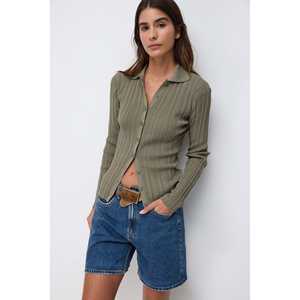 Chemise en tricot à col polo boutonné - Product Image 1