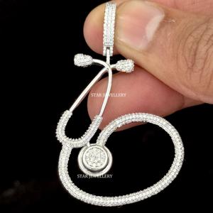 จี้รูปหูฟังแพทย์ ชุบทอง 10K ประดับเพชรเลี้ยงในห้องปฏิบัติการ ทรงบริลเลียนท์คัท สไตล์คริสเตียน ฮิปฮอป สำหรับทุกเพศ ใส่ได้ทุกวัน - Product Image 4