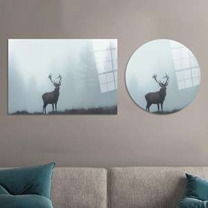 Impresión en lienzo de ciervo en bosque neblinoso - Arte minimalista para decoración de bosques, arte en vidrio templado - Product Image 1