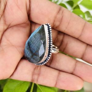 Vente en gros d'anneaux en argent 925 plaqué, tendance, avec pierres précieuses en cristal, labradorite bleue, bijoux de mariage et de fiançailles pour les fêtes - Product Image 3