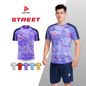 Ensembles de maillots de football pour hommes avec logo personnalisé de haute qualité football de rue prêt à être expédié avec des services OEM à bas prix offerts - Product Image 3