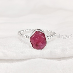 Joyería de piedra en bruto Anillo de mujer Piedra preciosa de rubí crudo natural Piedra natal de Julio Banda de alambre trenzado Anillo de plata esterlina 925 vintage - Product Image 3