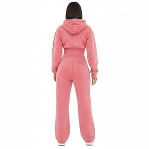 Ensemble de survêtement streetwear personnalisé avec sweat à capuche zippé et pantalon de jogging, coupe courte, délavé à l'acide, effet vieilli et orné de strass - Product Image 4