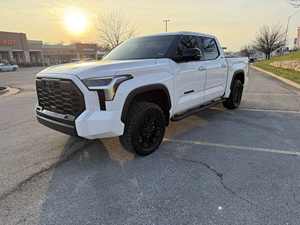 Toyota Tundra Limited 4x4 TRD Usada, Año 2024 - Product Image 6