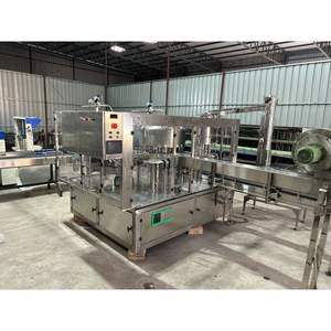 Máquina de llenado automática eléctrica de alta velocidad de 220V 120 BPM Capacidad de 2000BPH para bebidas Jugos Líquidos en botellas de latas de 500ml - Product Image 4